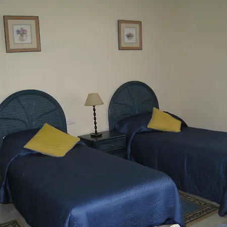 アパート Sea View At White Pearl Ii, Elviria, マルベーリャ